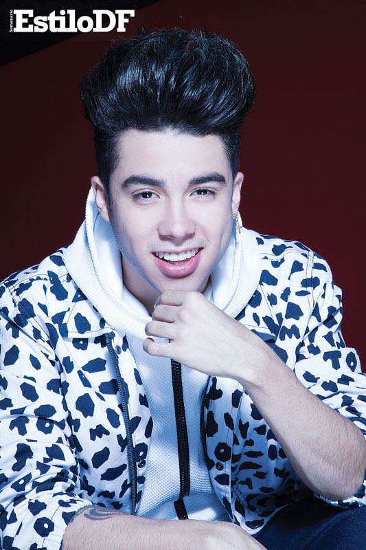 cuartodemario's tweet photo. 😘❣️

#MTVLAINSTAMXMARIOB 
#PremiosMTVMiaw https://t.co/SZlh9traEn