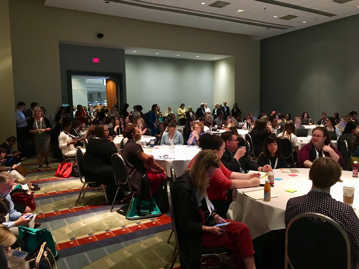 matthewtramel's tweet photo. Biggest trend at #MMCCon continues to be jammed packed/SRO Learning Labs. Well done @MMCconf! I feel smarter already. https://t.co/rVkwadS0U2