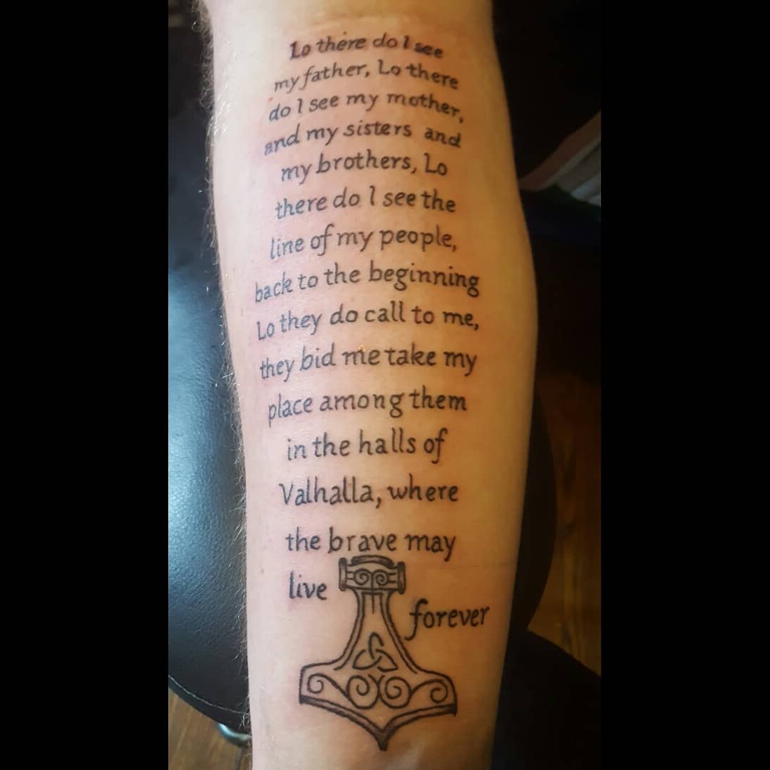 bypetebergeron's tweet photo. Wrapping up another piece this afternoon.  #tattoo #tattooartist #Viking #13thwarrior #artist #ArtisticTuesday #retweet #follobackinstantly @rtpig76 @rtdumb https://t.co/xBfb9R1JaR