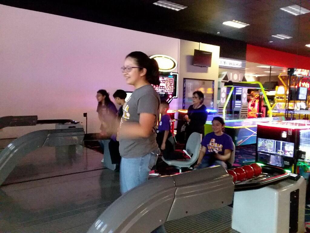 GTlanguagearts's tweet photo. Top AR students having a blast at Pinballz! @sbmeyer2 @GTGrizzlyBears @gtprincipal186 @3rdGradeGrrrr @GT4thGrade https://t.co/fyf4MsCojH