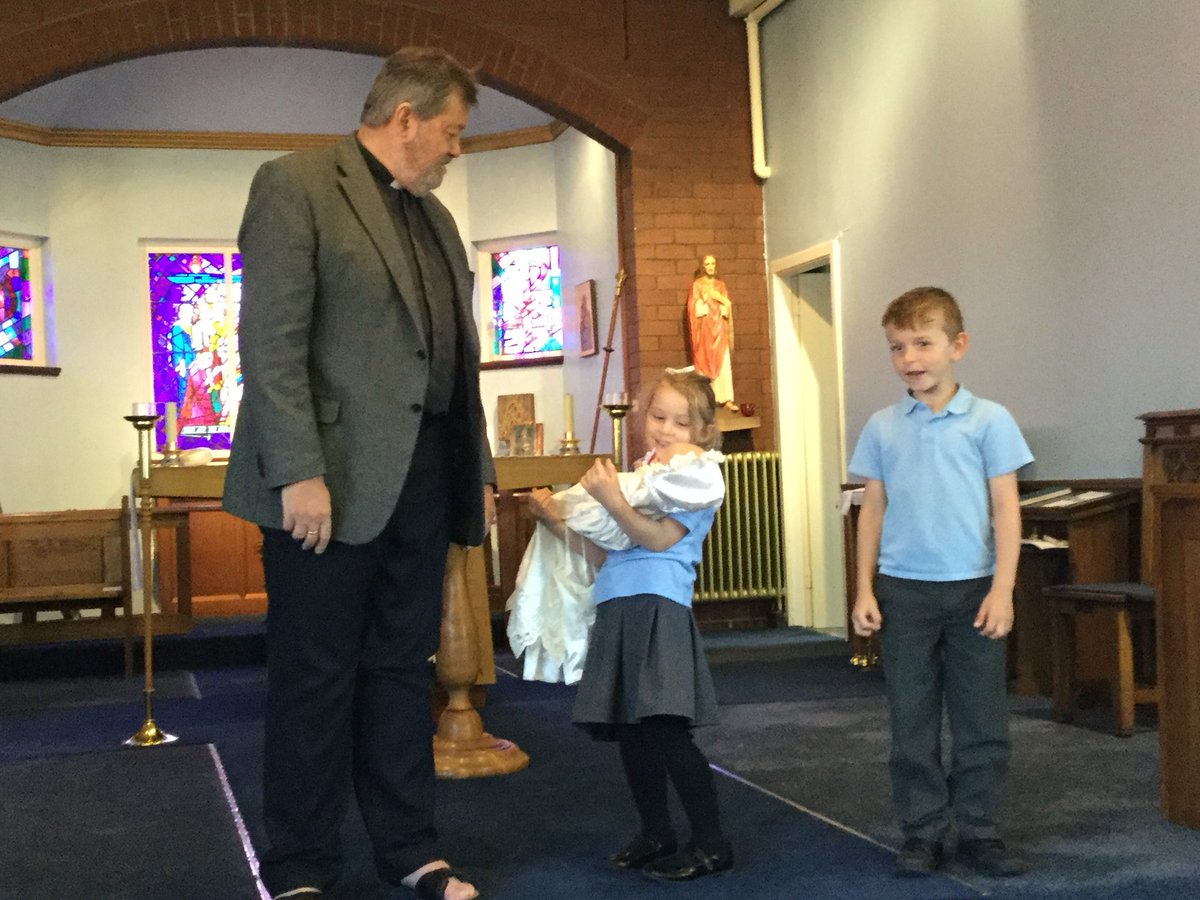 LSTCLASS04's tweet photo. This afternoon, we visited church to hold a baptism. Fr Robert led the service and answered lots of our questions. ⛪️ https://t.co/msuMuYr5kM