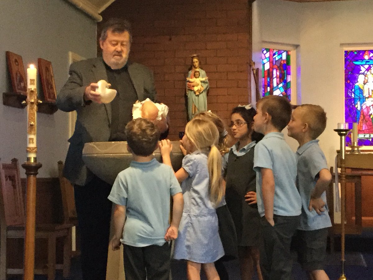 LSTCLASS04's tweet photo. This afternoon, we visited church to hold a baptism. Fr Robert led the service and answered lots of our questions. ⛪️ https://t.co/msuMuYr5kM