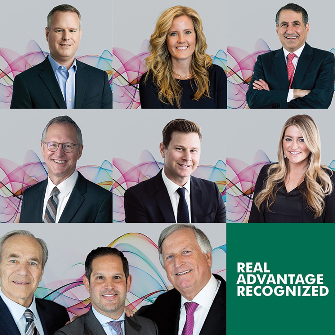 CBREHawaii's tweet photo. .@CBRE congratulates our 2017 Retail Award Winners: Peter Glaser, Carrie Bobb, Andrew Goldberg, Eric DeJernett, Todd Siegel and team, Justin Schultz and Mallory Scaccetti. Visit us at Booth Booth #C1024 at #ICSCRecon.
#RealAdvantageRecognized https://t.co/N9iV9iljZU