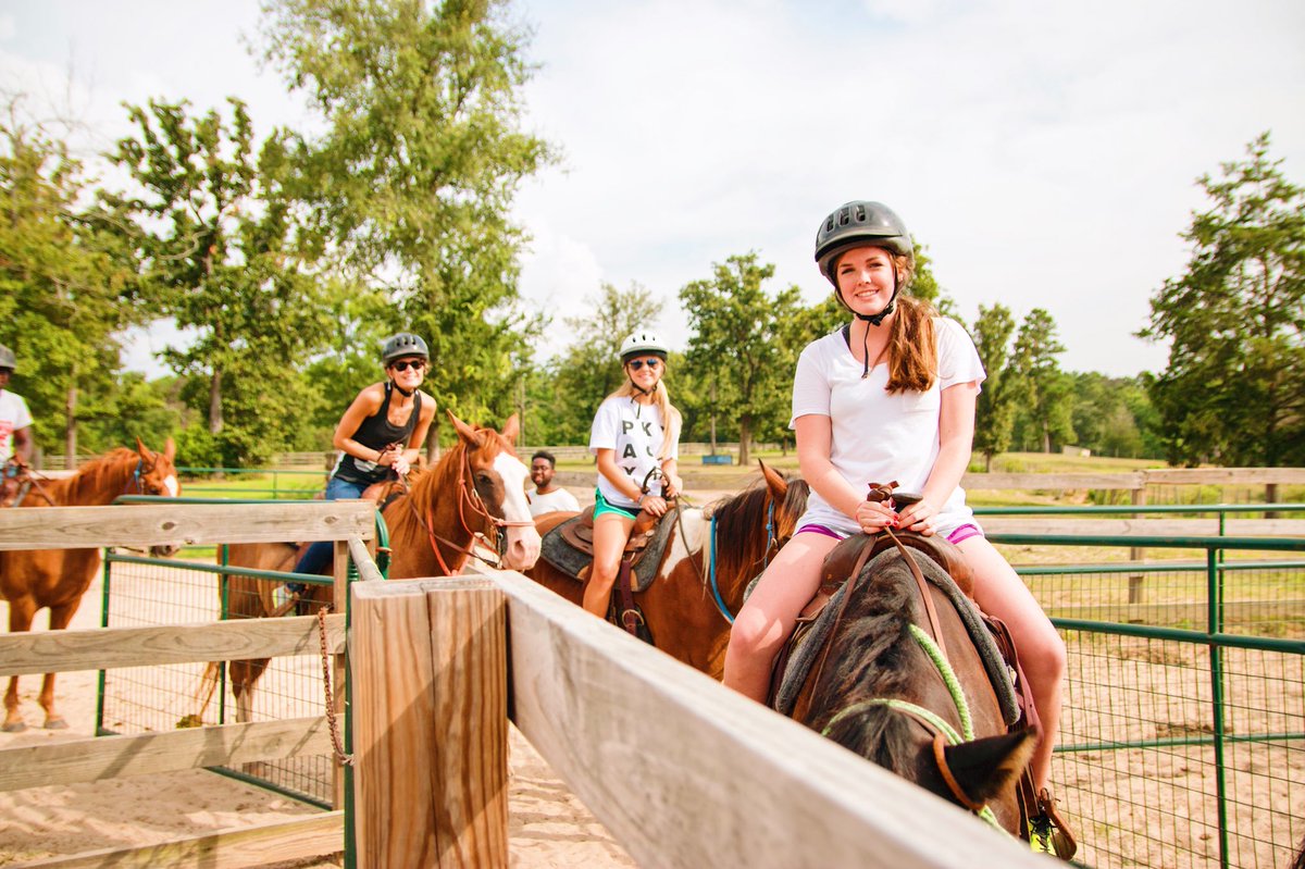 Attention ALL PASTORS’ KIDS 6-12grade 📣 PK VACAY is this July 3rd-6th! You will have the time of your life at #AllasoRanch as you learn from Pastor <a href="/EdYoung/">Ed Young</a> and <a href="/LisaYoungFC/">Lisa Young</a> as well as special guest <a href="/richwilkersonjr/">Rich Wilkerson Jr.</a>! Register TODAY! [PkVacay.com] 🏇🚣‍♀️🏊‍♀️