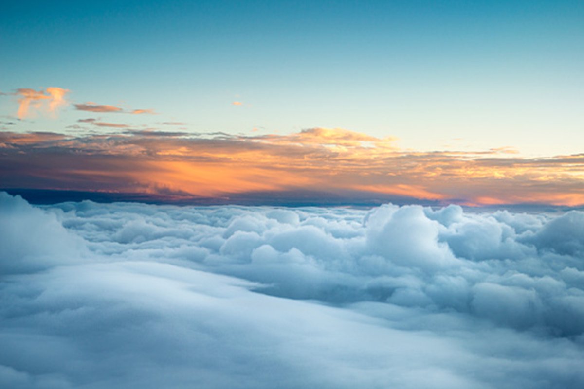 ALPAPilots's tweet image. How did the U.S. reduce airline fatalities? By raising the bar for pilot training, skill, and experience. Keep higher training and qualification requirements in FAA Reauthorization.