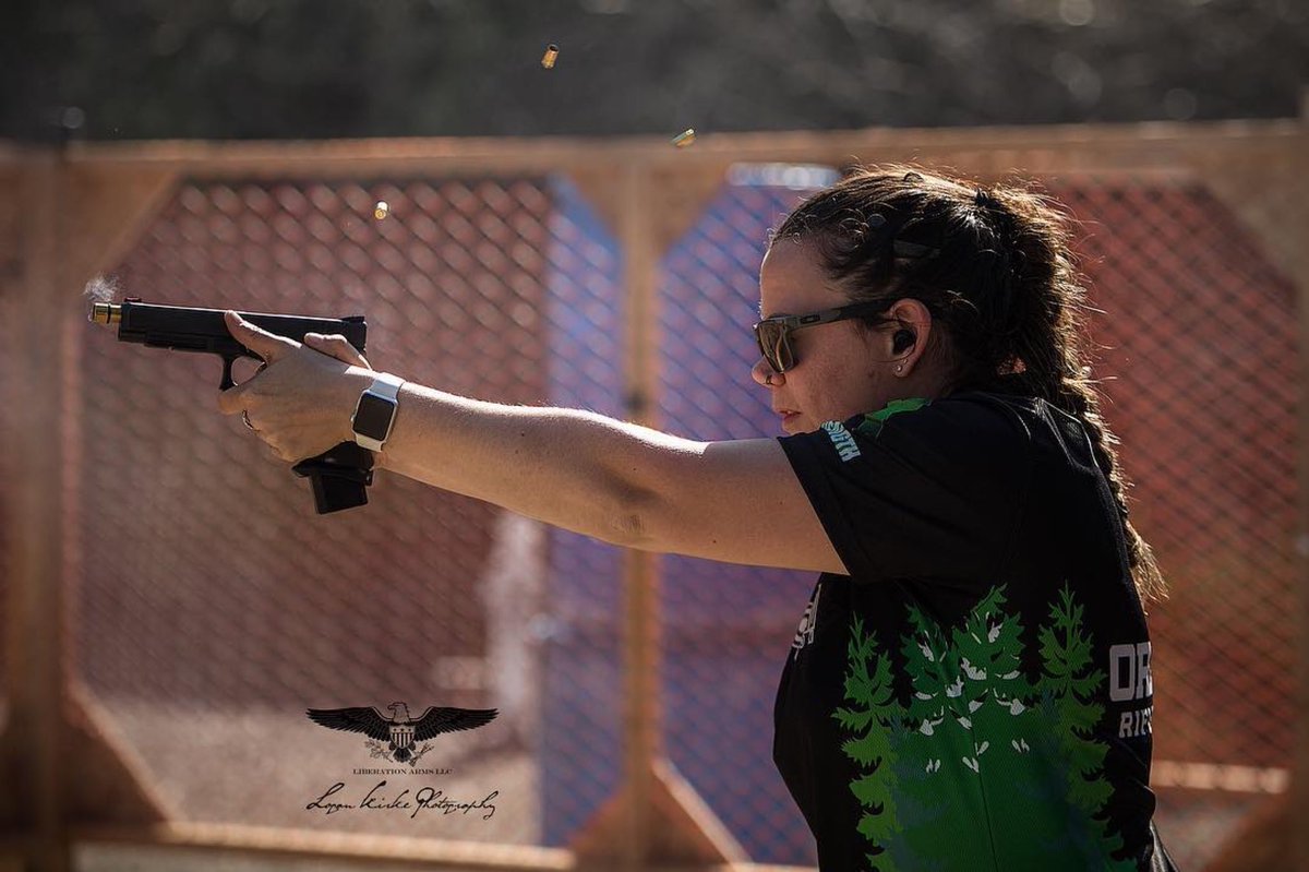 S3Fsolutions's tweet photo. @glock26girl putting that solid work!! Where are our female shooters at? #accuracymatters TIN G34 barrels instock now! ・・・
Proper fundamentals means accurate hits on target 👌🏻https://t.co/wlN5ZU0I7z https://t.co/rcXKunCHS5