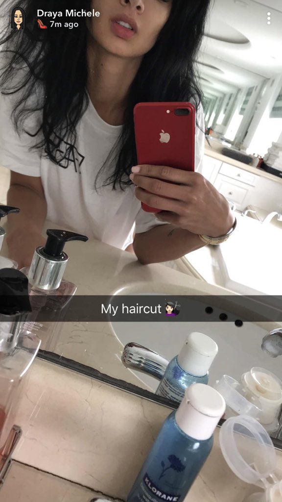 aymbieeee's tweet photo. She really get on my nerves https://t.co/C0QkzyDdoX