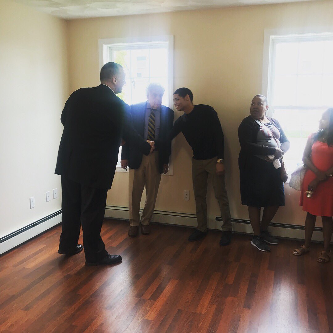 BVCAPRI's tweet photo. Today we honored the first time homebuyer of BVCAP’s newest affordable housing property! Thank you to everyone who makes this program possible! @CityofPawtucket @DonGrebien #affordablehousing https://t.co/InzqstIsOR