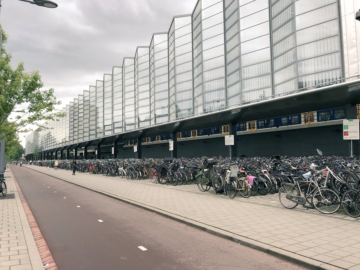 A different kind of #bikepark in fabulous #Rotterdam. Keep the position 😉!