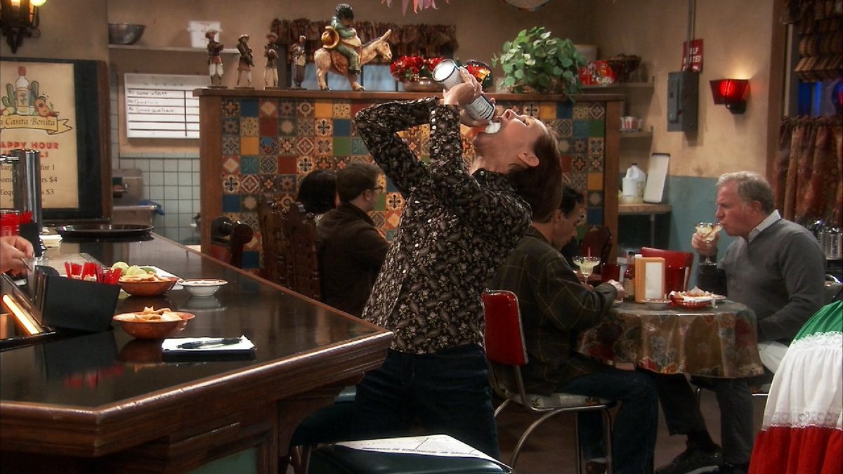 QueenDamnDebbie's tweet photo. Time to put some whipped cream and a cherry on Season 10 of #Roseanne! That's a wrap! https://t.co/0Rs2lRpDPd