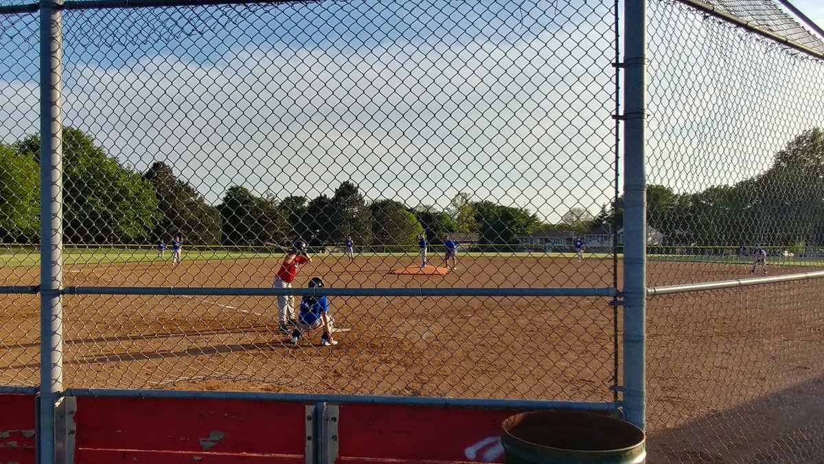 Aguilera3Sons's tweet photo. @MillardUnited Tonight's game featuring a parent ump behind the pitcher bc no ump showed. This is too common this season #notwhatipaidfor #notacceptable #howdoesthishappen https://t.co/ayYXw2tnHM