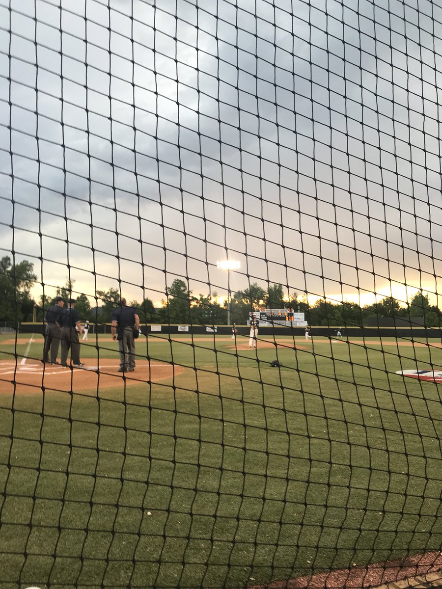 UH Baseball tweet media