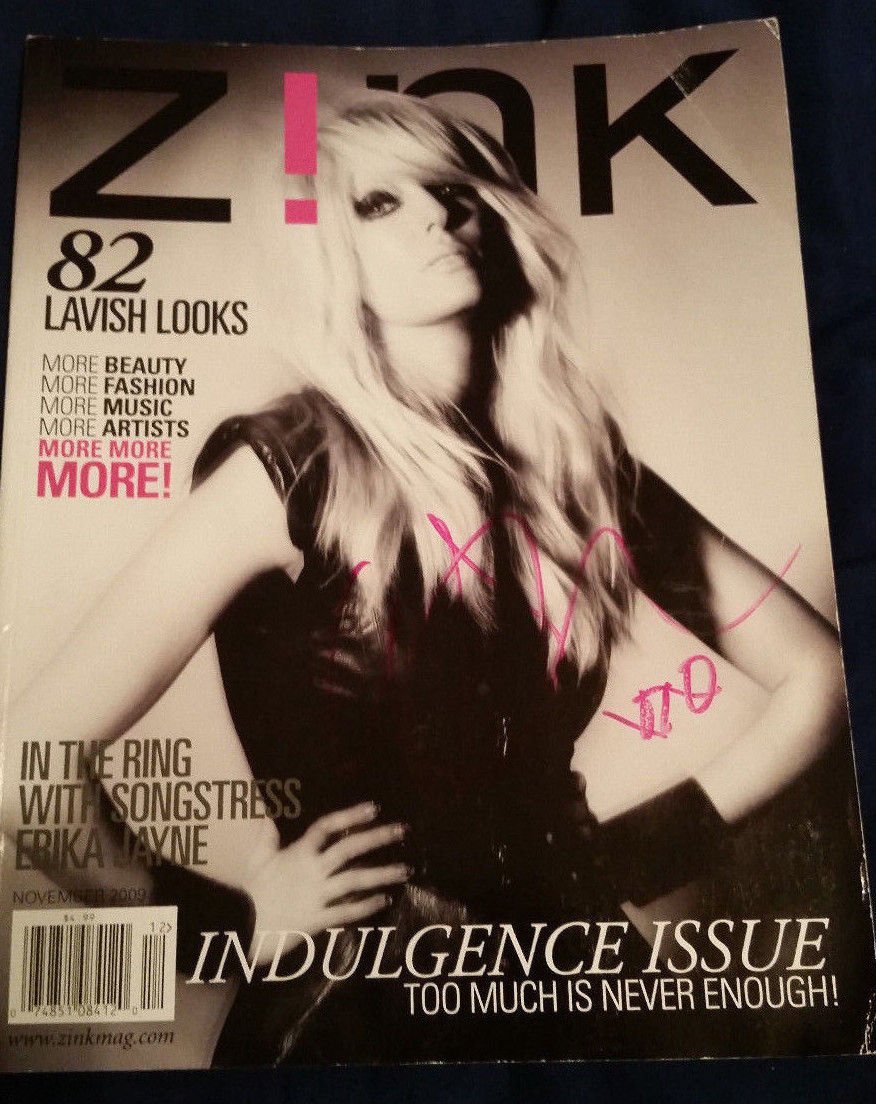 TIMEwarpedEBAY's tweet photo. #VINTAGE @erikajayne #ErikaJayne #Autograph #Magazine #RHOBH 
#ErikaGirardi #PrettyMess @ZINKMagazine #zinkmagazine #fashion #editorial 
https://t.co/uGM1pEvHsq
@ERlKA_JAYNE @ErikaJayneFANS @ErikaJayneCrew https://t.co/l15GyW75l1