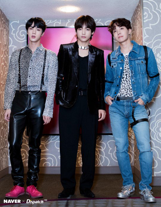 taegukverse's tweet photo. 2018 BBMAs by Naver x Dispatch: a thread

@BTS_twt https://t.co/eLB7ScmC0o