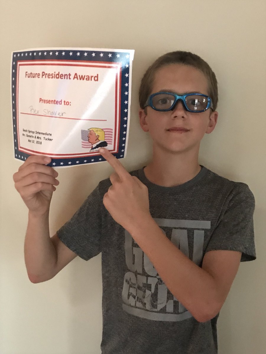 LUMC_DC3O's tweet photo. @POTUS This was his favorite award! https://t.co/MxMDJRN9Gu