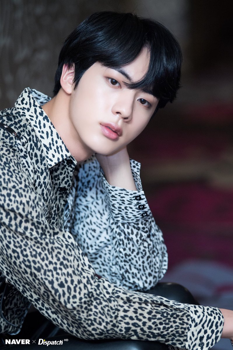 SeokJin_MX's tweet photo. | FOTOS | #방탄소년단 #JIN #Seokjin @BTS_twt
Jin x Dispatch 💕
POLICIA ESTE HOMBRE ME ESTÁ ATACANDO 😭😭😭
Seokjin México | #Aljoon🖤 https://t.co/QUPxOqA0tn