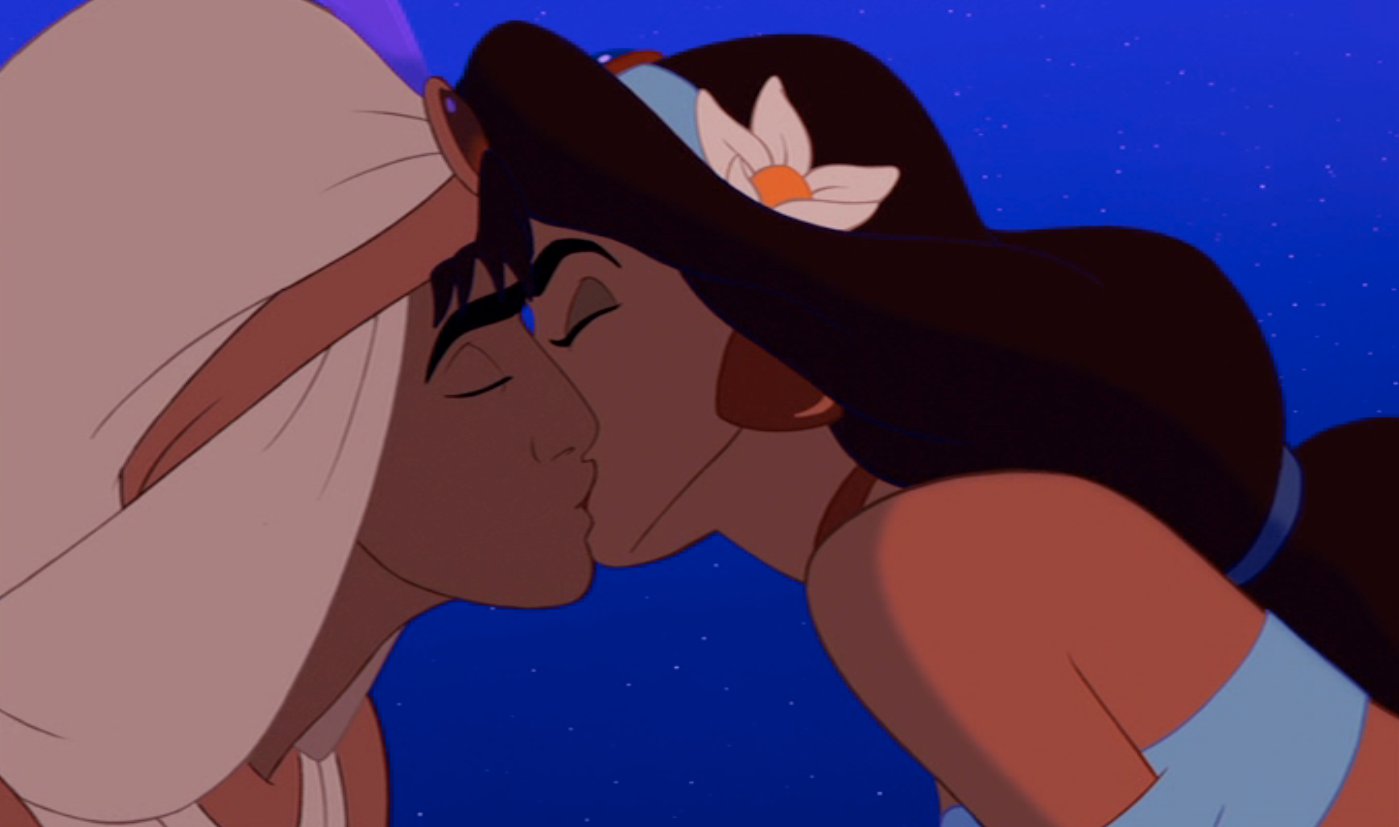 ディズニー公式 ディズニー映画に登場する 憧れのキスシーンは 画像にない方はぜひリプライで教えてください キスの日 T Co Rawxg0s0nw Twitter