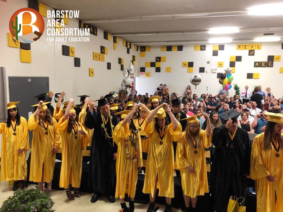 Barstow_AEBG's tweet photo. Dr. Bagg, President of Barstow Community College, deliverd the keynote address at the Silver Valley Adult School graduation ceremony on May 21, 2018. Congratulations to all of our amazing graduates!
#AdultEd #AEBG #SilverValleyUSD #BarstowCommunityCollege #SilverValleyAdultSchool https://t.co/rtpOMUTpTx