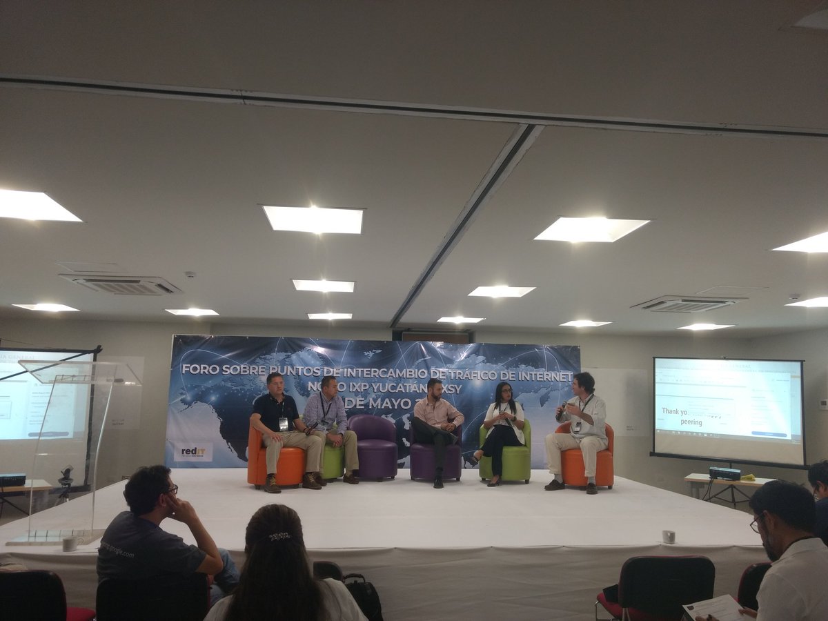 blackserr's tweet image. Inicia panel con Operadores de Internet, moderada por Christian O'flaherty @ISOC_LAC @Alestra_MX  @redITMx @BestelMX @totalplaymx #ForoIXP #IXSY