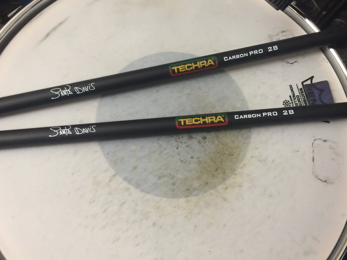 Santadavisdrums's tweet image. My Techra Carbon fiber signature Drumsticks.