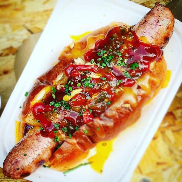 lockkeybeercon's tweet photo. Of course , it wouldn’t be a beer festival without some great street food.  Our line up includes @originalpattymen @fatsnags and @hookways_ as well as sweet treats from @lawlesscakes who are responsible for many of the cakes @ilovecherryreds https://t.co/WjmUeKOysB