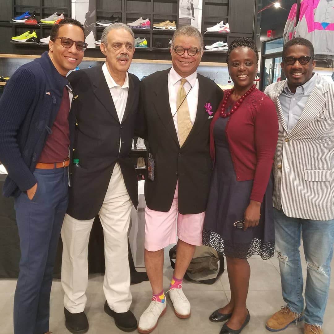 JFKii's tweet photo. I got a call from @footlocker about their commitment to the community and invited some gatekeepers out to witness the refurbished unveiling of Professor #LouisDelsarte 2005 #SpiritOfHarlem and new #DigitalArchive @schomburgcenter from the new @footaction store. #BlackArt https://t.co/pNAEjTytbZ