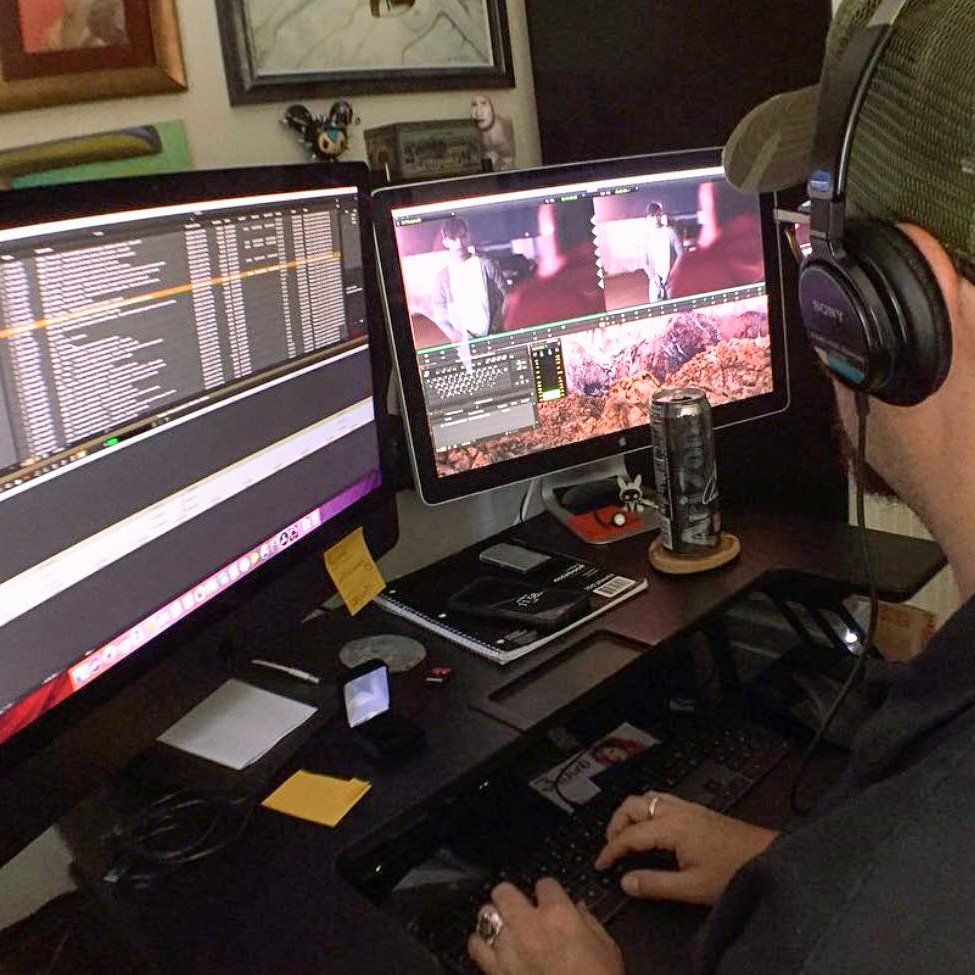 MediaComposer's tweet image. Speakers or headphones? How do you cut?

#indiehorror #indiefilm #mediacomposer #avid #editor #writer #regram

📷 by instagr.am/wolfluvfilms
▶️ avid.com/mediacomposer