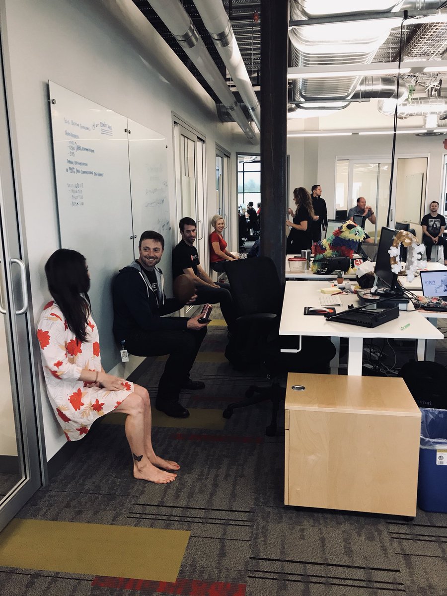 kelsiemedel's tweet photo. Special guest @acce showing off some pretty good wall sit form here at the @tsheets marketing “Minute to Win It” #TSheetsTuesday #IntuitLife https://t.co/g7DfTHt4Ar