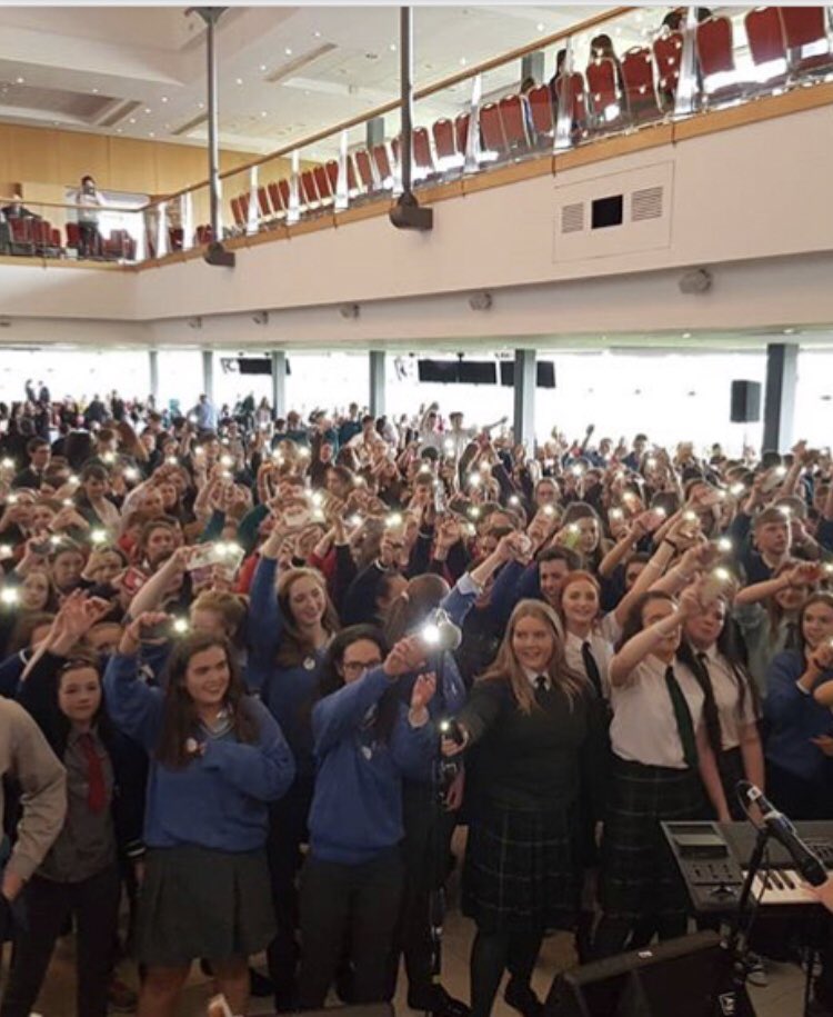 stcatsgaeilge's tweet photo. Atmaisféar den scoth ag an bhronnadh inniu. Ár mbuíochas le @SeoLinn den ghrianghraf Instagram! B'fhéidir go mbeadh ceolchoirm i gColáiste Chaitríona amach anseo a chairde? https://t.co/3lp718iCJa