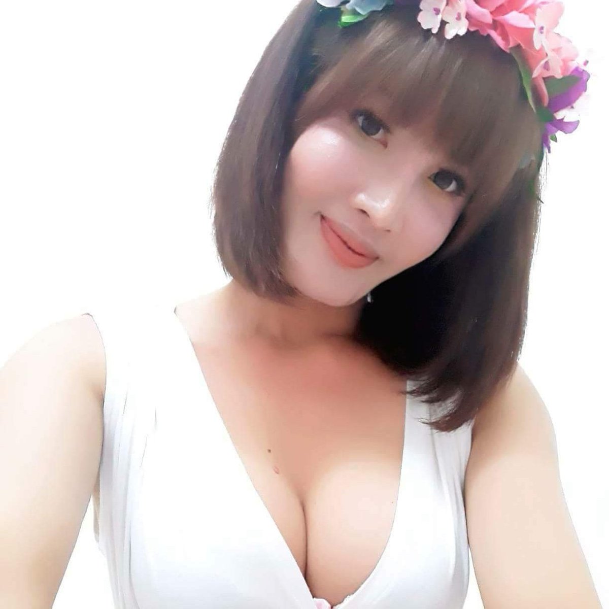 Ladyboy6915's tweet photo. #NewProfilePic https://t.co/ZaNM7Nbowv