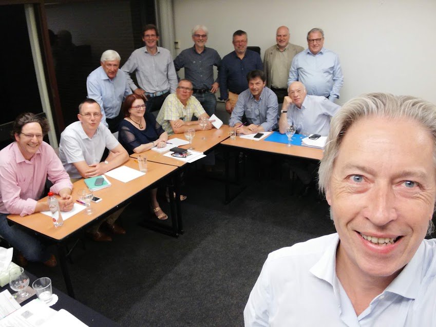 RotaryGenval's tweet image. Zone 12 : tou·te·s les président·e·s de club, sortant·e·s et entrants étaient là ! On ne va peut-être pas changer le monde, mais on va faire notre part ! 😎