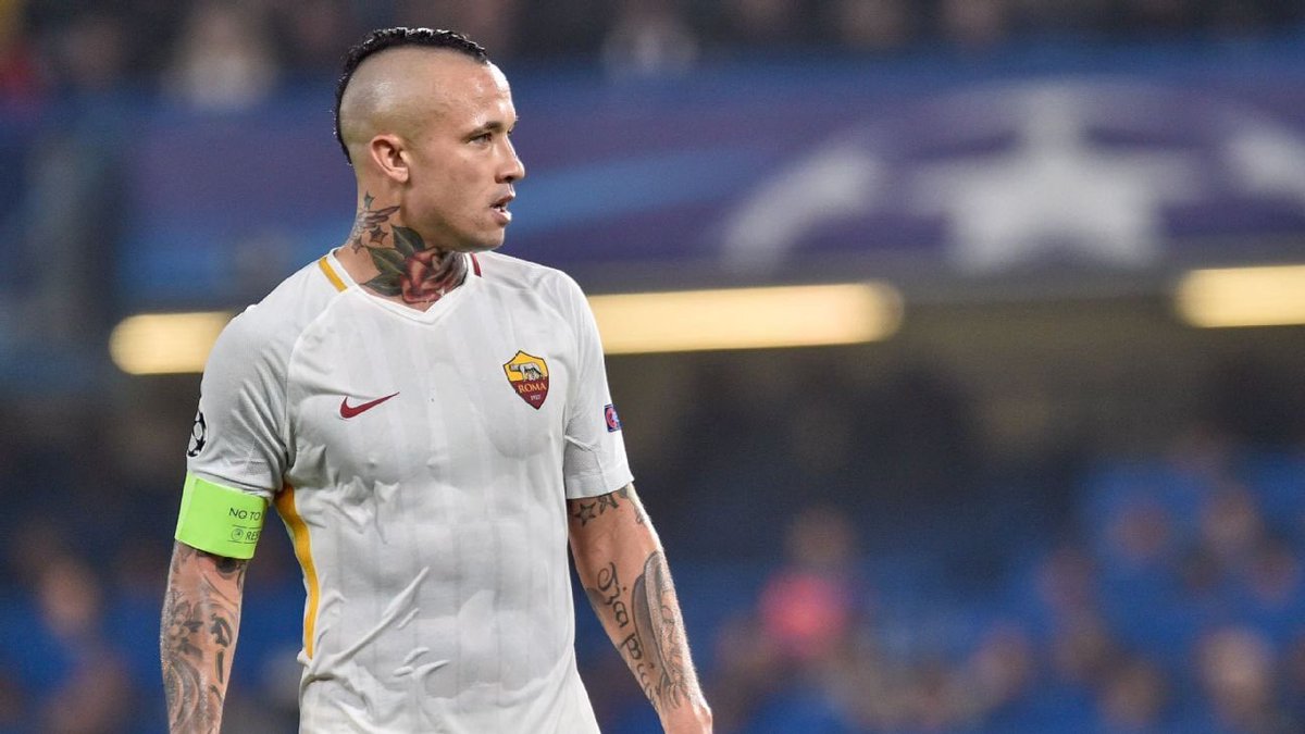 Nainggolan: "Quiero ser juzgado por mi desempeño en el campo, no por lo que hago fuera de él. ¿Vamos a hablar diferente sobre Maradona? Debería de poder hacer lo que quiera sin ser juzgado, siempre y cuando deje todo en la cancha."