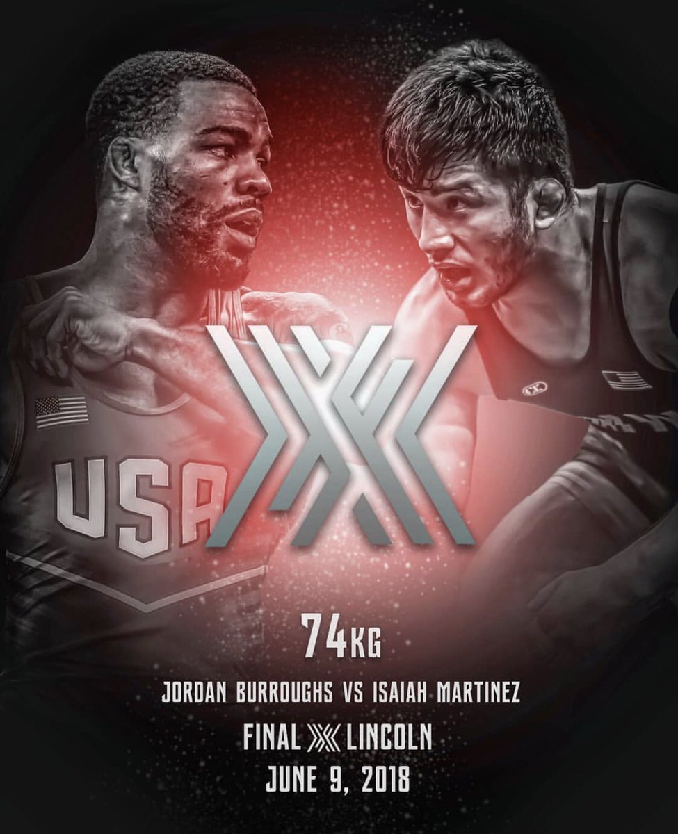alliseeisgold's tweet photo. Idols become rivals. https://t.co/xvNnU5wtX7