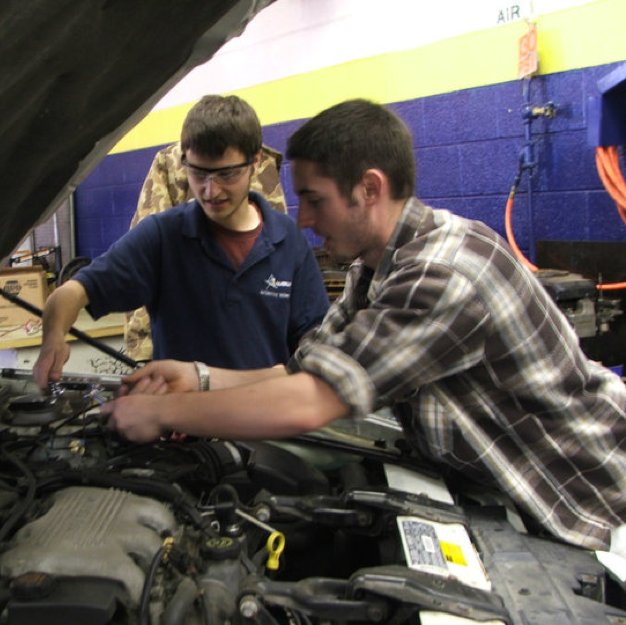 What goes on under the hood in #automotivetechnology lab? Find out auburncc.org! #automechanic #automotivetechnician #trades #tradeschool #careertraining #careergoals
