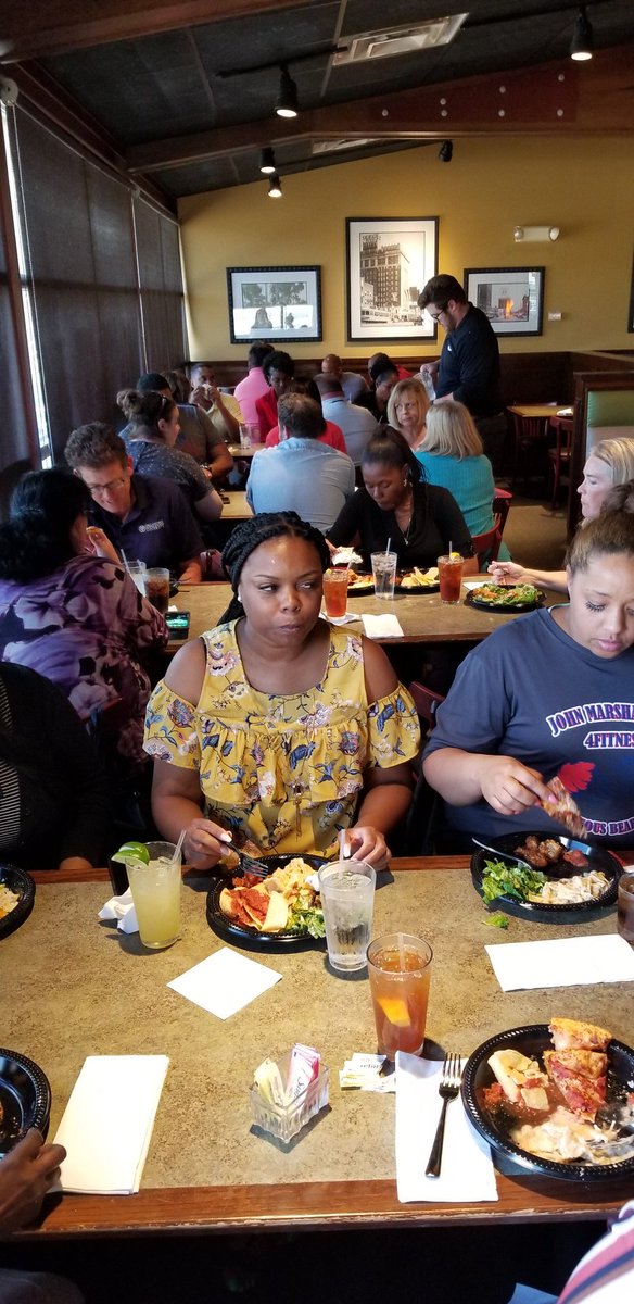 AspasiaAngelou's tweet photo. John Marshall End-of-Year staff social! Wishing all our Bears &amp; LadyBears a great commencement &amp; summer! #JMFam #BeTheChange #ProudPrincipal @jmbearsokc @OKCPS @WmStubbs https://t.co/sQ8QdL7ol3