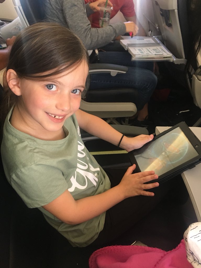 kshallow10's tweet image. 1) Fly to DC to watch dad graduate on the Nation’s Capitol ✔️
2) Fly home, wake up extra early because you’re on east coast time, go to school ✔️
3) Head to Seattle for the @taylorswift13 stadium tour to watch your most favorite artist perform @taylornation13