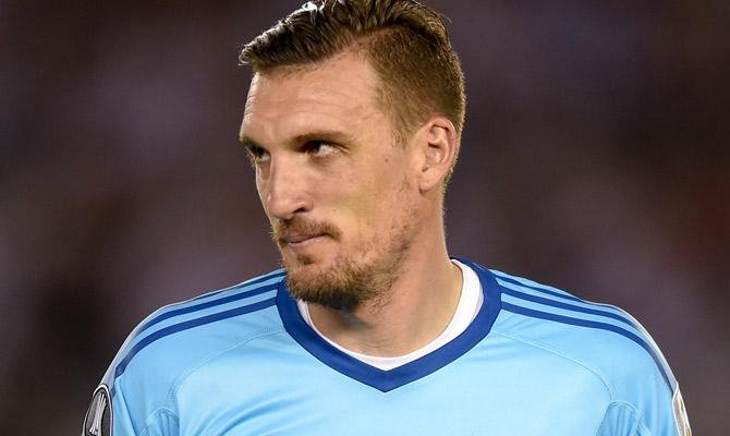 ¡ATENCIÓN! Chiquito Romero se quedó fuera de la lista de 23 por una lesión en su rodilla y se agiganta la figura de Armani para ser el arquero titular de Argentina en Rusia: bit.ly/romero-desafec…