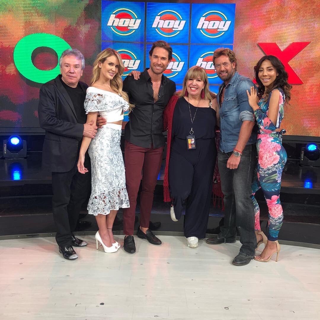rullinaticas's tweet image. #Repost @magdaproducer 
Así o más encantadores ! @sebastianrulli @gabrielsotoMEX @_veronicamontes @michgzl #eheheh @programa_hoy #hoylohacestú