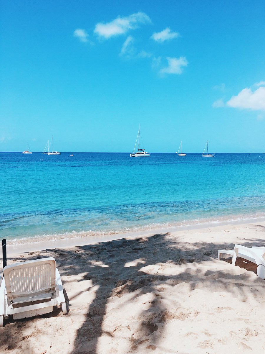 MlleCurieuse_'s tweet photo. #Martinique : Passer une journée à #TiSable 👌🏼☀️💦😌 Bien sympa https://t.co/ybbog0K0yN