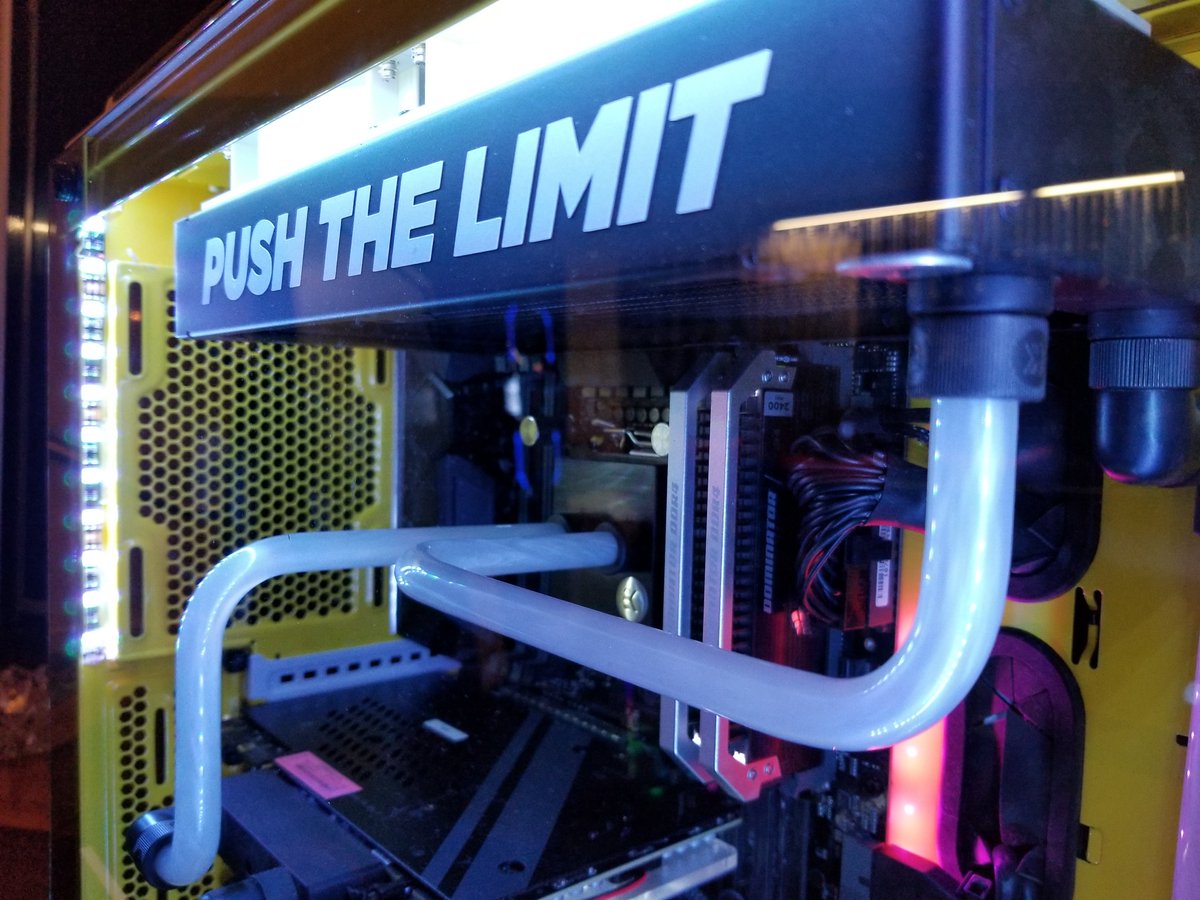 ZOTAC's tweet photo. #CustomBuild #PushTheLimit #ZOTACGAMING #LiveToGame #BSMODS https://t.co/jeDJ80F7JE