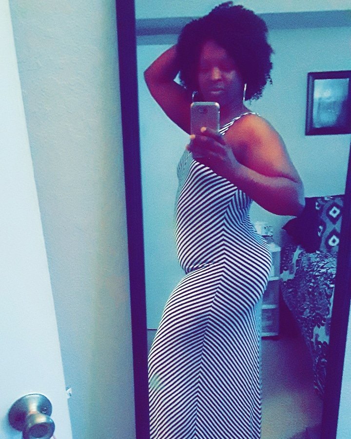 'You think you had me all figured out but little did you know, I never really liked you in the first place.....'
.
.
.
#springtime #writing #books #readers #blackgirlswritetoo #mirrors #curves #morethanabody #istillhatethegym #loveislove #downtownsdead #bodylikeabackroad