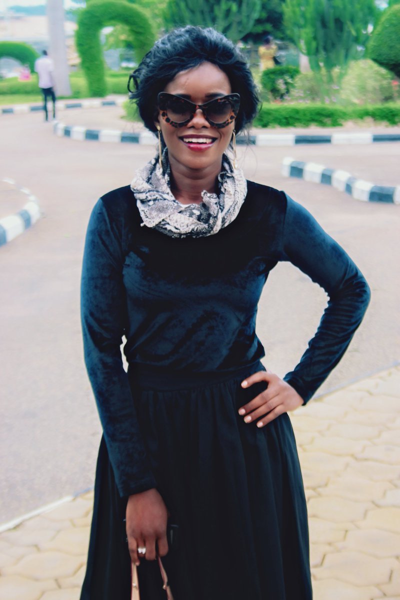 funbyaramide's tweet photo. Is velvet making a come back? π Find out @funbyaramide where we help you stay stylish and updated. #FineYorubaTwitter #FashionWatch #designer #bespoke #readytowear #styleterritory https://t.co/EAXmWIrXtB