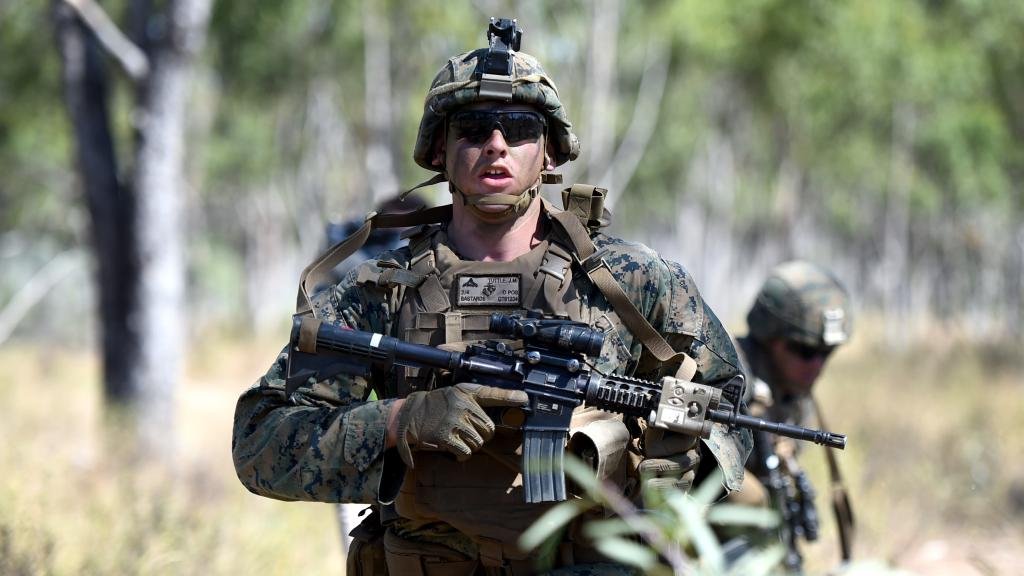 Rach_Riley's tweet photo. VIDEO: @USMC and @USArmy getting to know the #Australian bush alongside @3BrigadeTSV soldiers for #ExSouthernJackaroo https://t.co/aeLsG5nO9o @tsv_bulletin #goodsoldiering #USMC #USArmy #SemperFi #DutyFirst https://t.co/LHdmDwxku1