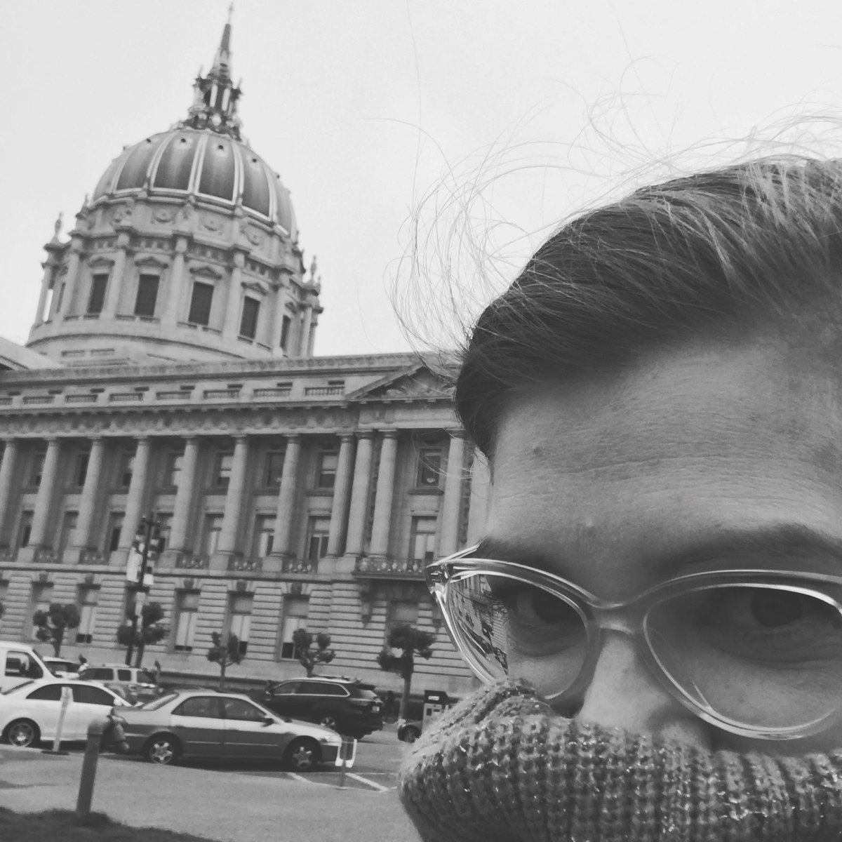 sarahthebarge's tweet photo. Today I’m living the immortal words of Mark Twain: “The coldest winter I ever spent was summer in San Francisco.”
#sanfrancisco #sendbackthesun #marktwain #brrrrr https://t.co/bMdEsXJJ6n