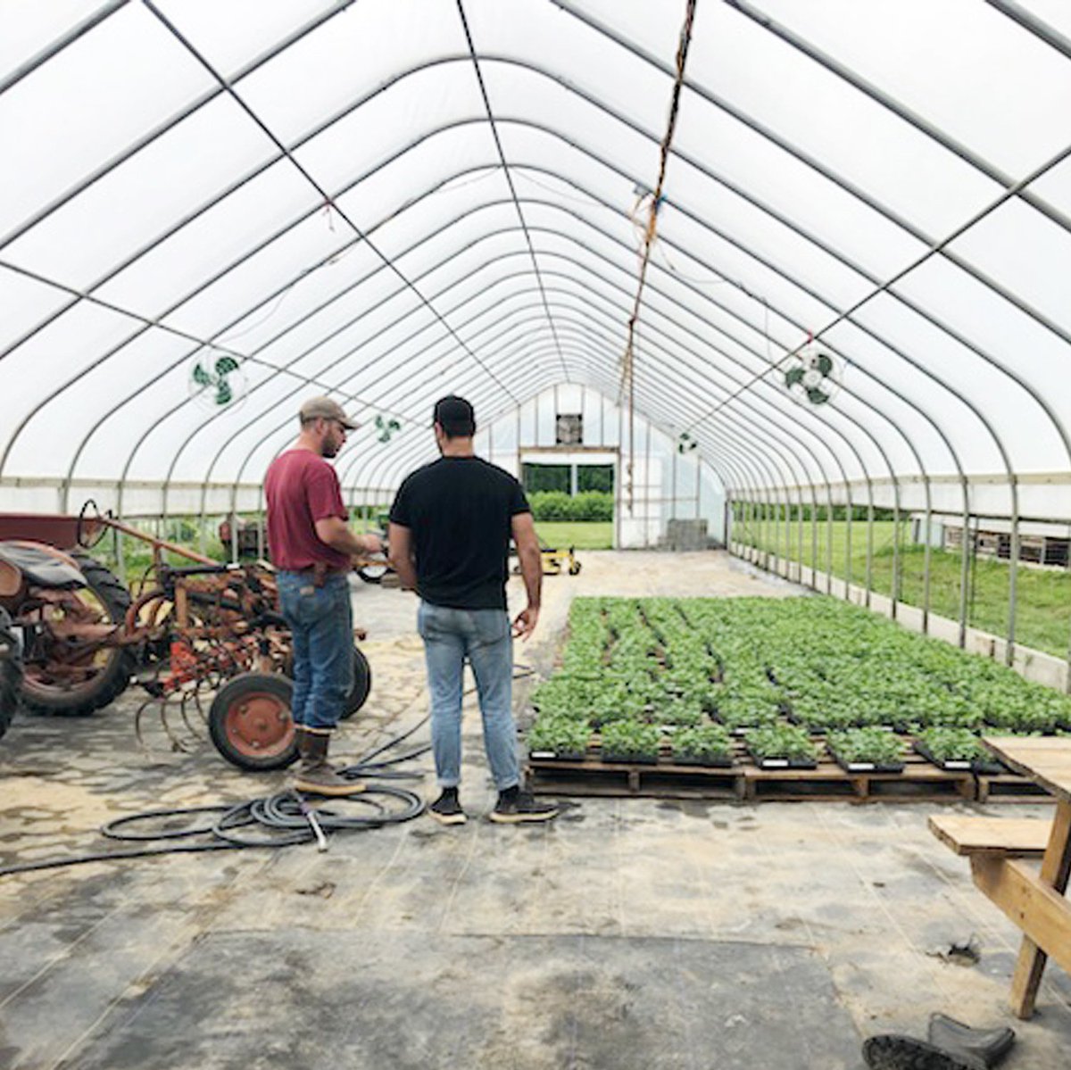 HungryHarvest's tweet photo. Thanks @MDsBest for hooking up Kevin, our Director of Procurement, with farm tours around our home state. We're eating up the chance to make new friends and reconnect with old ones in our local farming community.

#mdsbest
#locallyrescuedproduce https://t.co/MTEJJ3Khdw