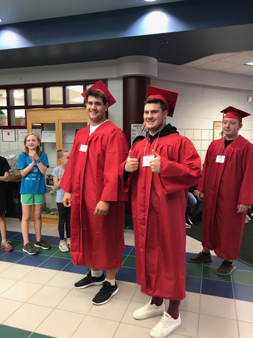 TBiz0903's tweet photo. ItsGoodToBeAnElk today with our seniors returning to the elementary school! Students &amp; staff were all smiles! We are proud of our K-12 journey! #ElkPride https://t.co/mQ7u45GkD5