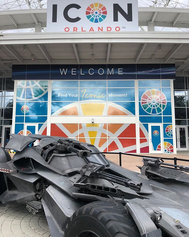 offonthego's tweet photo. At @iconorlando360 for the media preview of the DC Universe figures at @tussaudsorlando!! @visitorlando #offonthego #mtselfie #dcuniverse @dccomics #tussauds #waxfigures https://t.co/gGZ05MDwWL https://t.co/d2tOAGfSBm