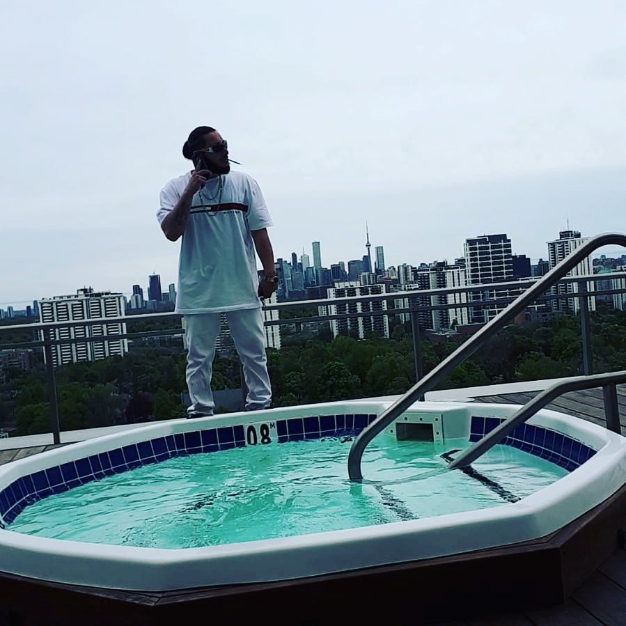 FrozenAk88's tweet photo. #lavished #boss https://t.co/vKJ9Ja8Z6w