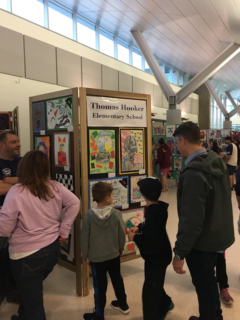 teachcardona's tweet photo. Meriden Arts Festival! Great work students and staff! Even Mother Nature can’t stop the arts in @MeridenK12 #savethemusic #arts #meridenDLT @BCyrmhs @RobKosienskiJr @SperryArt @OHPlattMusic @mhs https://t.co/pjQJiO5ORV
