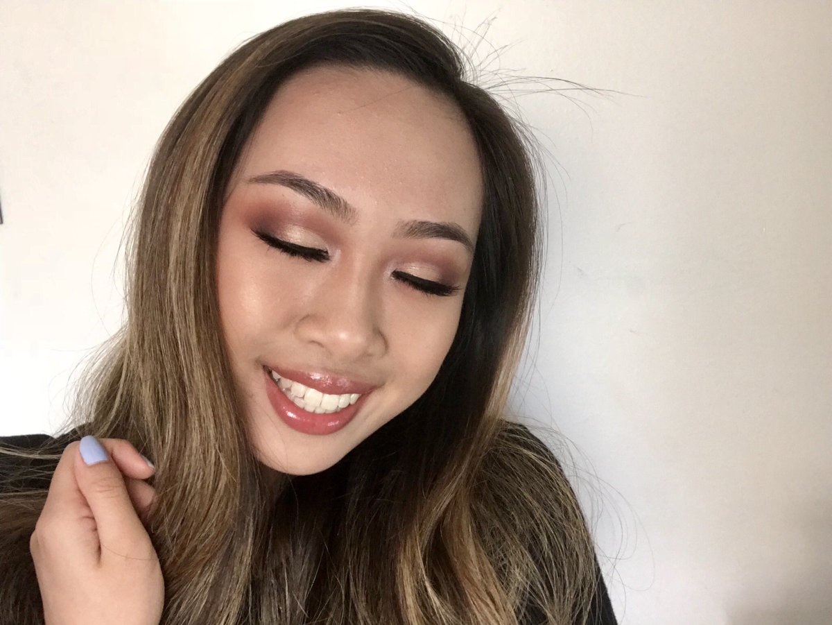 makeupbytrina's tweet photo. This look made me ten mins late to my lunch date but that’s ok 🤷🏻‍♀️ https://t.co/vyWaEpn7z5